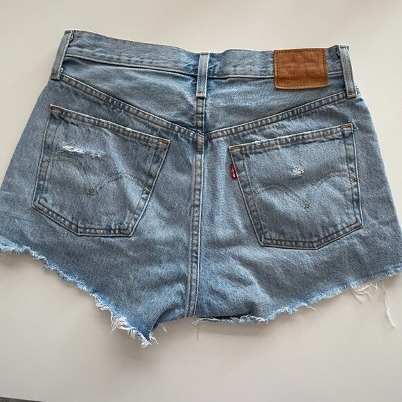 Levis 501 High Rise Denim Distressed Shorts Medium Wash Blue 27 - Picture 3 of 10